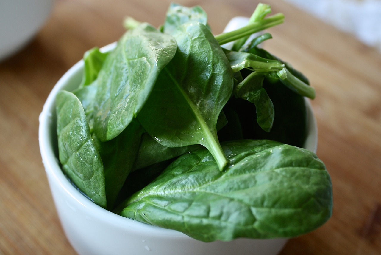 spinach-1427360_1280